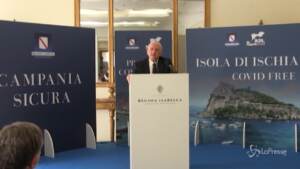 De Luca in conferenza stampa a Ischia