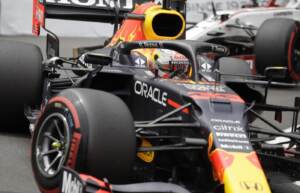Gp Monaco, Verstappen vince davanti a Sainz. Terzo Norris