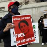 Myanmar, Aung San Suu Kyi in Aula per prima volta da colpo Stato