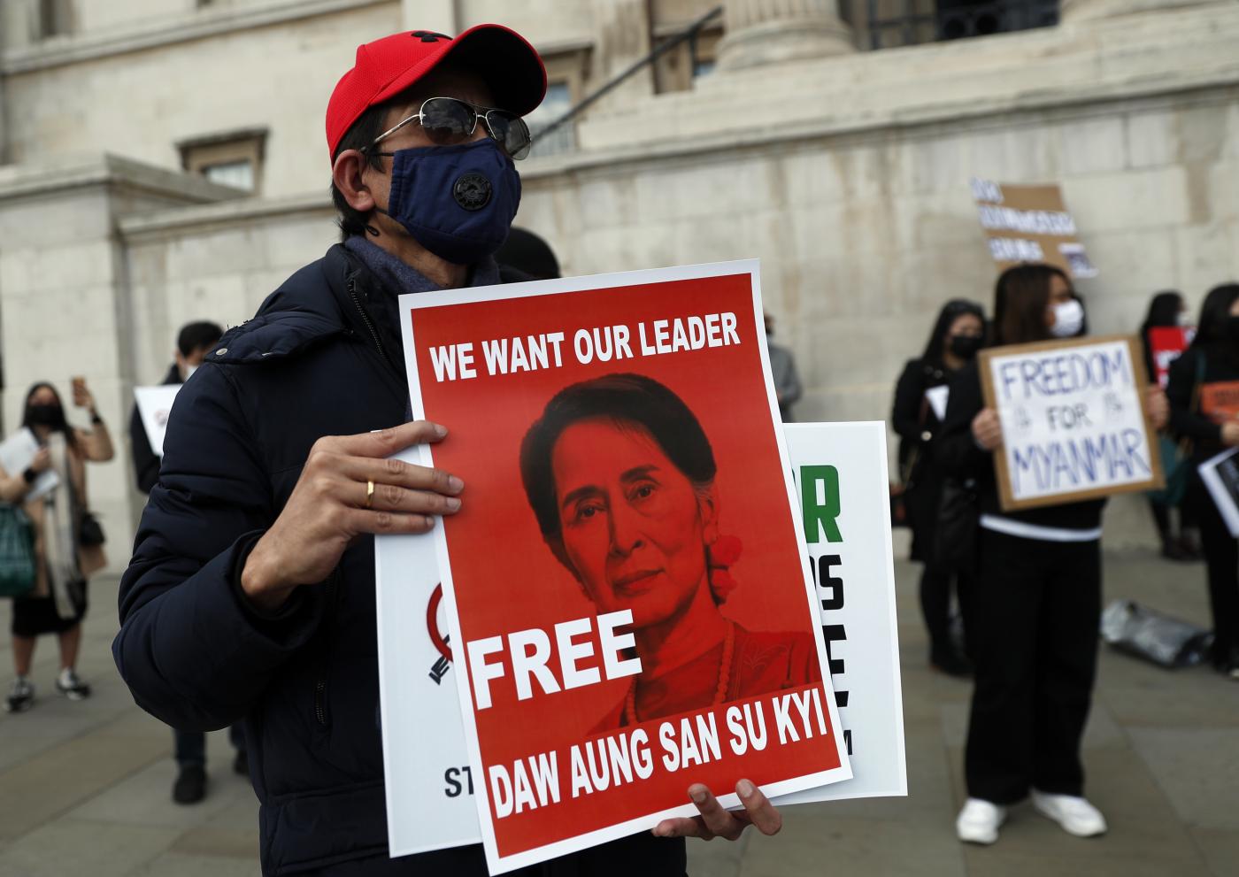 Myanmar, Aung San Suu Kyi in Aula per prima volta da colpo Stato Myanmar, Aung San Suu Kyi in Aula per prima volta da colpo Stato