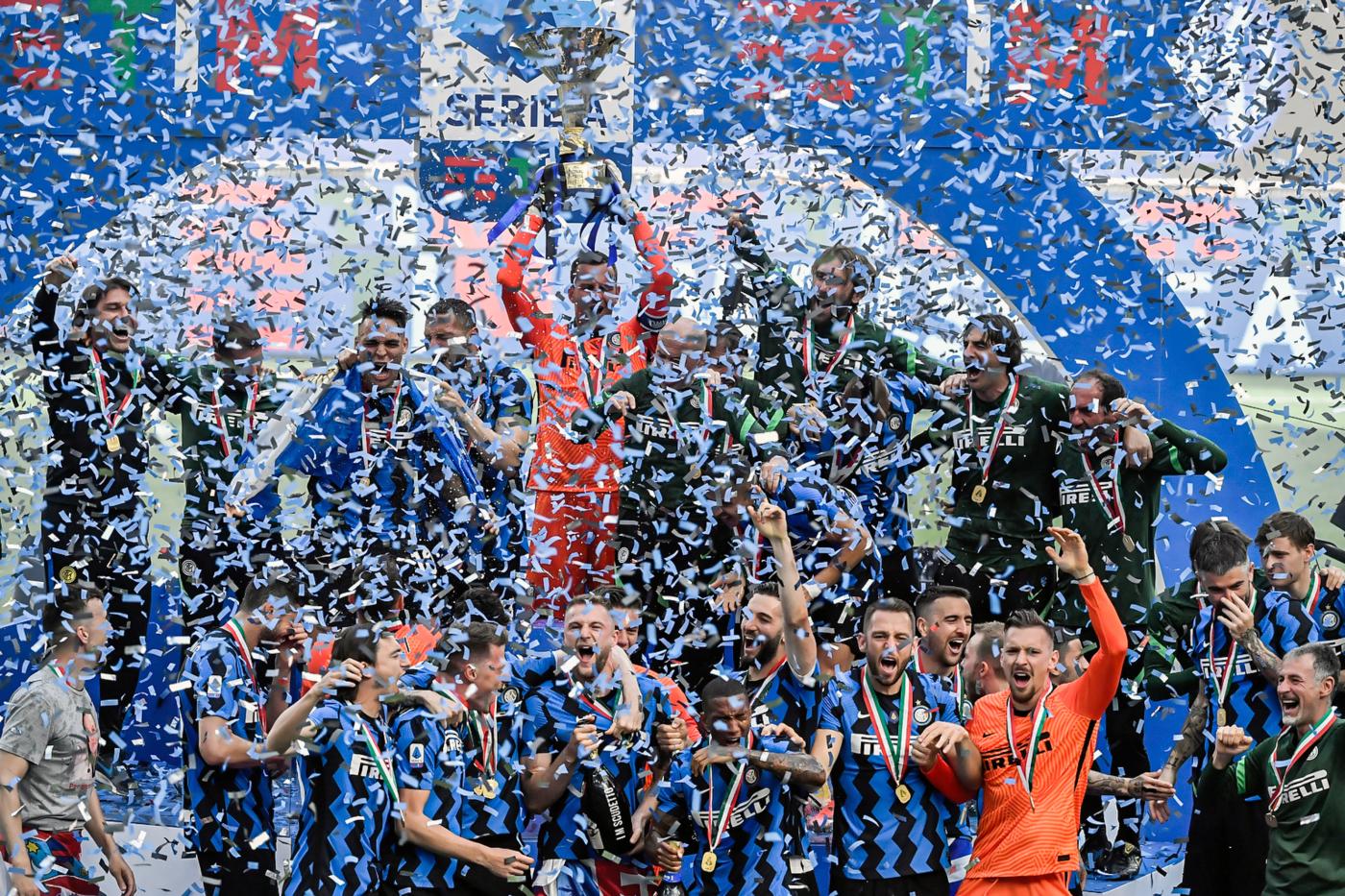Serie A, l’Inter celebra 19° Scudetto con un pokerissimo all’Udinese