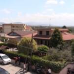 Roma, il quartiere Osa senza acqua potabile né corrente: “Non possiamo cucinare o lavarci”