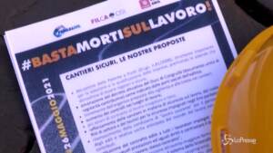 Morti sul lavoro, sindacati a Roma: “Basta risparmiare sulla sicurezza”