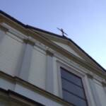 Una messa in ricordo delle vittime a Stresa, il parroco: “Dio è rimasto schiacciato in quella cabina”