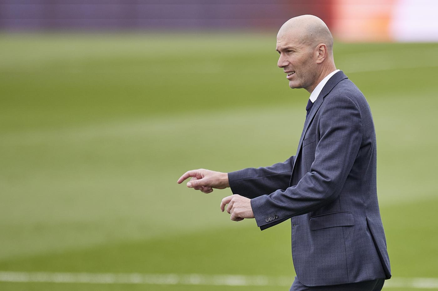Calcio, Zidane ha comunicato le dimissioni al Real