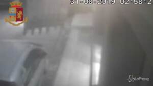 Assaltavano Atm con escavatori, blitz in Sicilia
