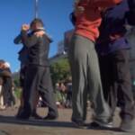 Buenos Aires, la protesta dei ballerini di tango per le restrizioni