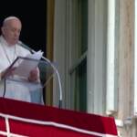 Papa: “Inconterò autorità ecclesiastiche del Libano, situazione preoccupante”