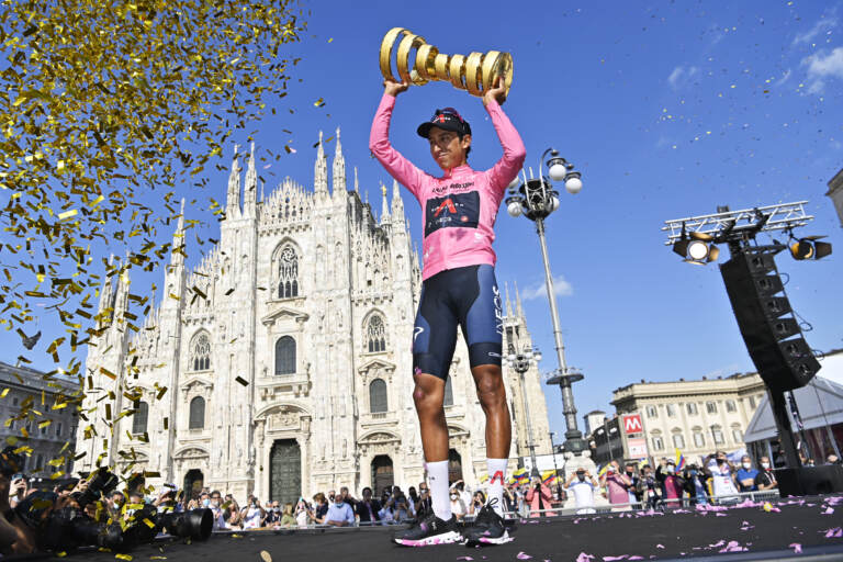 Ciclismo, Egan Bernal trionfa al Giro d’Italia – LA GALLERY