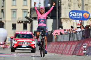 Giro d’italia, Milano incorona Egan Bernal. A Ganna la crono finale
