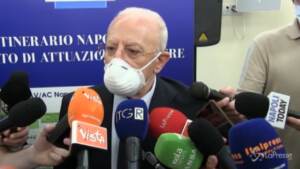 Napoli, De Luca: “Comuni vanno aiutati, ma per disastro città qualcuno deve rispondere”