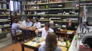 Roma, si torna a mangiare all’interno dei ristoranti