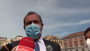 2 giugno, de Magistris: “Ripartire dai valori della Costituzione repubblicana”