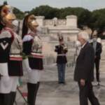 2 giugno, Mattarella depone la corona d’alloro all’Altare della Patria