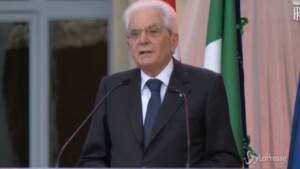 2 Giugno, Mattarella: “Come allora, questo è il tempo di costruire il futuro”