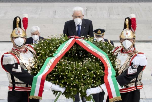 Festa della Repubblica, Mattarella: "Grati ha chi sacrificato vita per l'Italia"