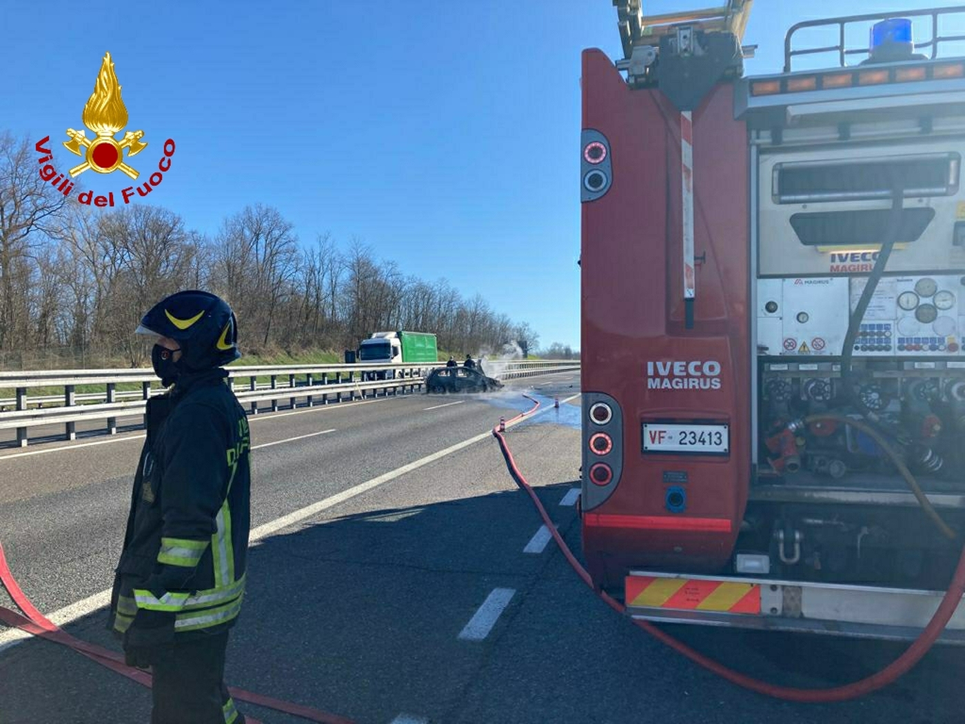 Piacenza, grave incidente in autostrada: cinque morti Piacenza, grave incidente in autostrada: cinque morti