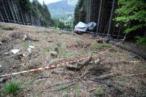 Strage funivia Stresa-Mottarone, sopralluogo tecnico sul luogo della tragedia
