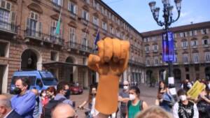 Migranti, presidio a Torino per chiedere chiusura dei Cpr