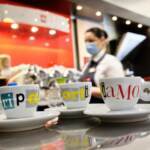 Covid, da oggi altre quattro regioni in zona bianca: coprifuoco a mezzanotte