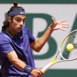 Roland Garros: Musetti eroico per due set, ma passa Djokovic