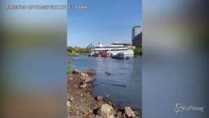 Il traghetto arenato a New York City