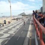 Brasile, teatri ancora chiusi per il Covid: orchestra improvvisa concerto itinerante a Rio