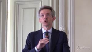 Amministrative Napoli, Manfredi: “Io candidato elitario? Una bufala. Sono professore tra la gente”