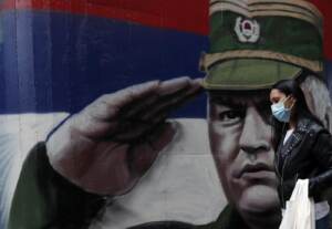 Atteso verdetto Mladic all'Aia: vedove Srebrenica davanti tribunale
