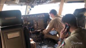 Afghanistan, Emirati Arabi negano autorizzazione volo italiano: Boeing 767 costretto ad atterrare