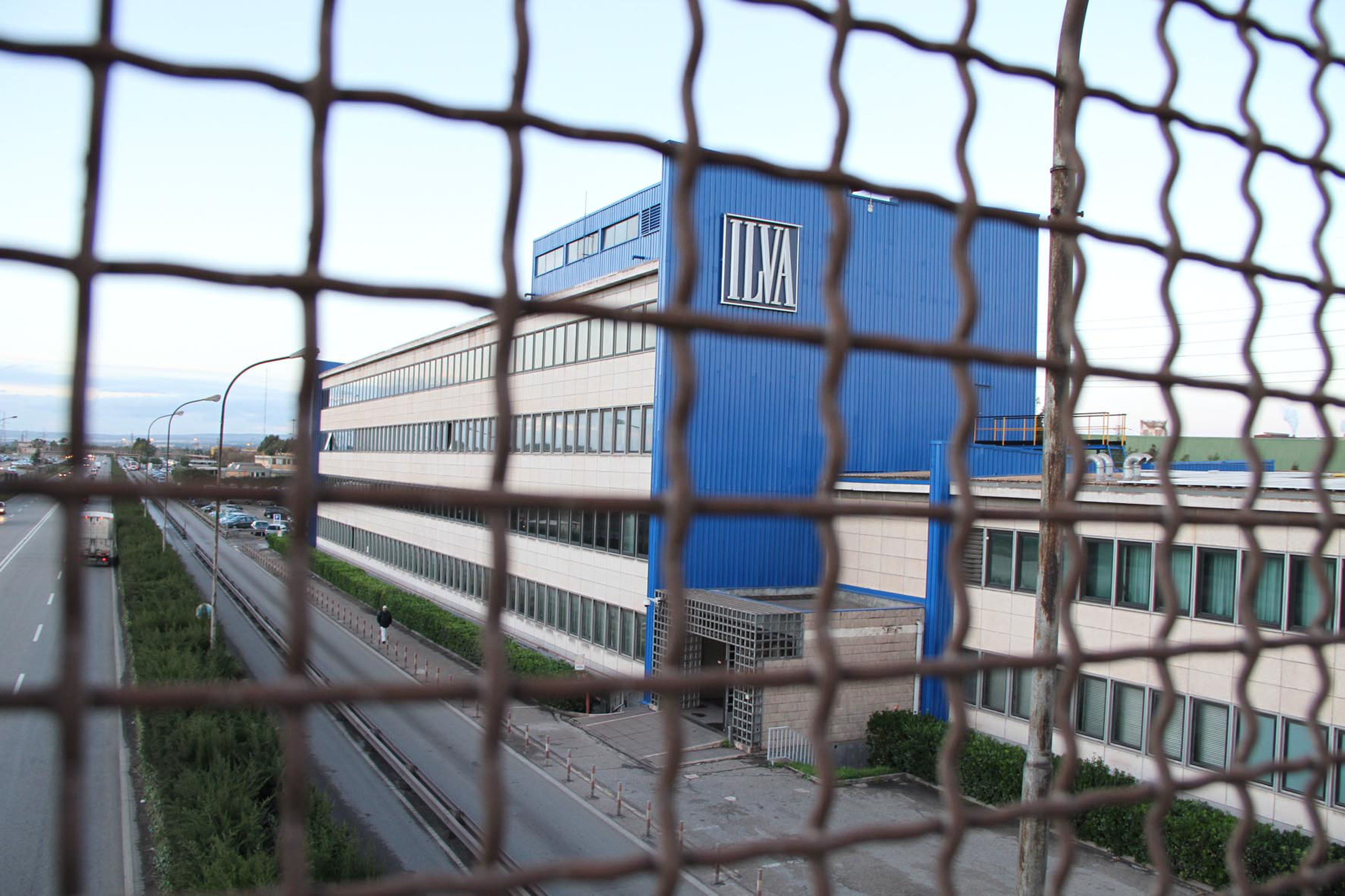 Ex Ilva: arrestato l’avvocato Amara, si indaga per corruzione in atti giudiziari Ex Ilva: arrestato l’avvocato Amara, si indaga per corruzione in atti giudiziari