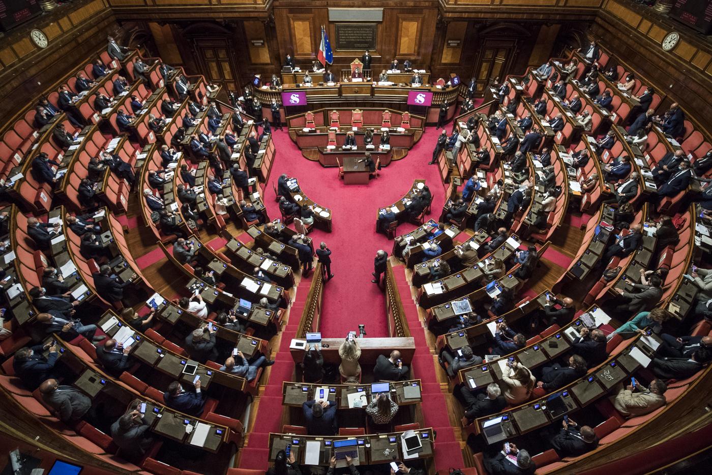 La tutela dell’ambiente entra nella Costituzione: primo sì del Senato