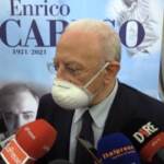 Vaccini, De Luca: “Aifa la sola che può dare certezze e tace su effetti”