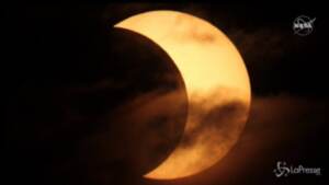 Immagine nasa dell'eclissi solare