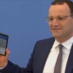 Germania, il ministro della Salute presenta il pass vaccinale digitale