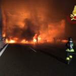 Bologna, assalto a portavalori: spari e veicolo in fiamme su A1