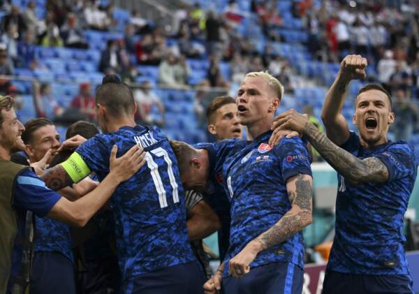 Euro 2020, Slovacchia sorprende Polonia: 2-1 a San Pietroburgo