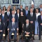 Israele, la foto di rito del nuovo governo