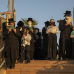 Covid: in Israele da oggi via la mascherina, anche al chiuso