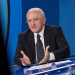 Covid, De Luca: “In arrivo ordinanze, no a feste in piazza a Capodanno”