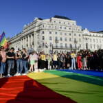 Ungheria, nuovo giro vite su diritti Lgbt+: tema vietato a scuola