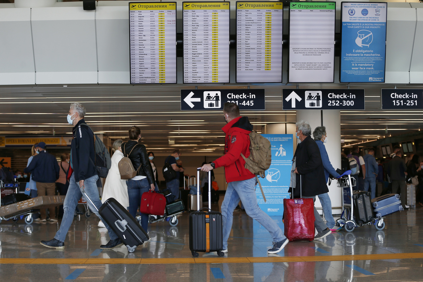 Covid, EU se abre a turistas estadounidenses no vacunados.  Francia para detener las máscaras extranjeras