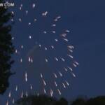 New York, spettacolari fuochi d’artificio sulle cascate del Niagara