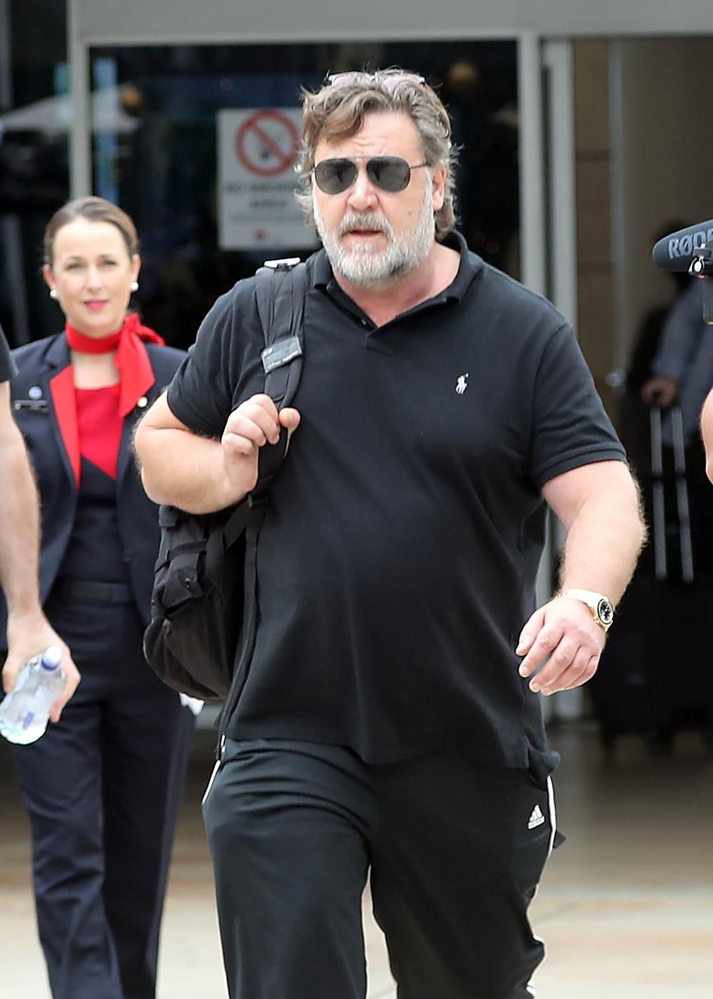 Russell Crowe in aeroporto a Sidney