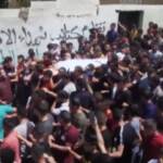 Cisgiordania, centinaia di persone ai funerali del 16enne Ahmad Shamsa
