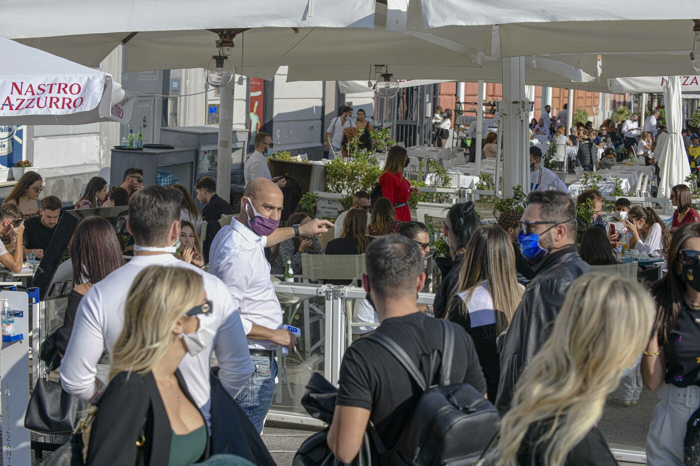 Covid, tutta Italia in zona bianca da lunedì tranne la Valle d’Aosta