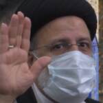 Elezioni in Iran: vota il favorito Raisi, candidato sostenuto da Khamenei