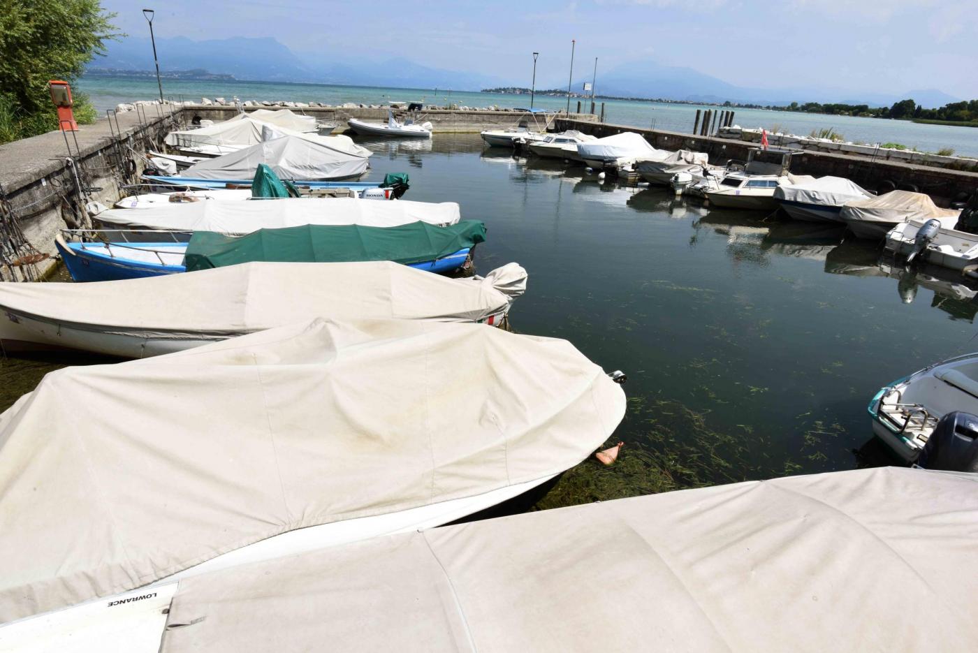 Brescia, scontro tra barche nel Garda: due morti Brescia, scontro tra barche nel Garda: due morti