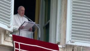 Myanmar, Papa Francesco: “Situazione straziante, consentire aiuti”