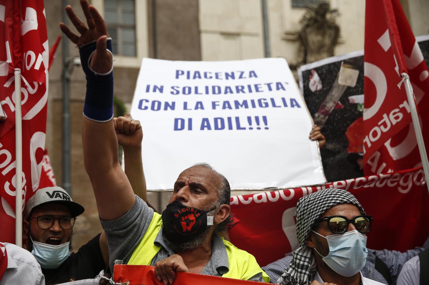 Novara, arresti domiciliari per il camionista che ha travolto e ucciso il sindacalista